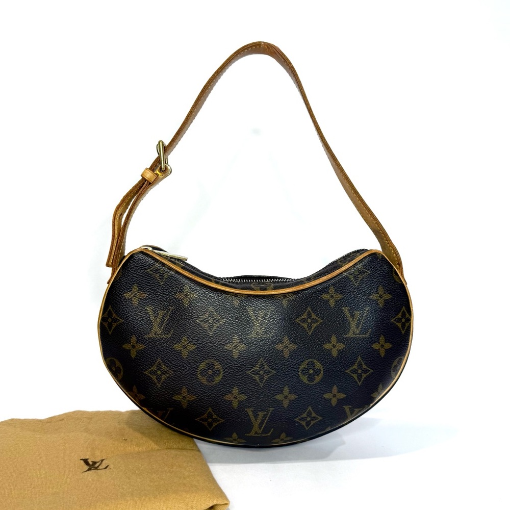 ✨SOLD✨ Vintage Louis Vuitton Croissant PM